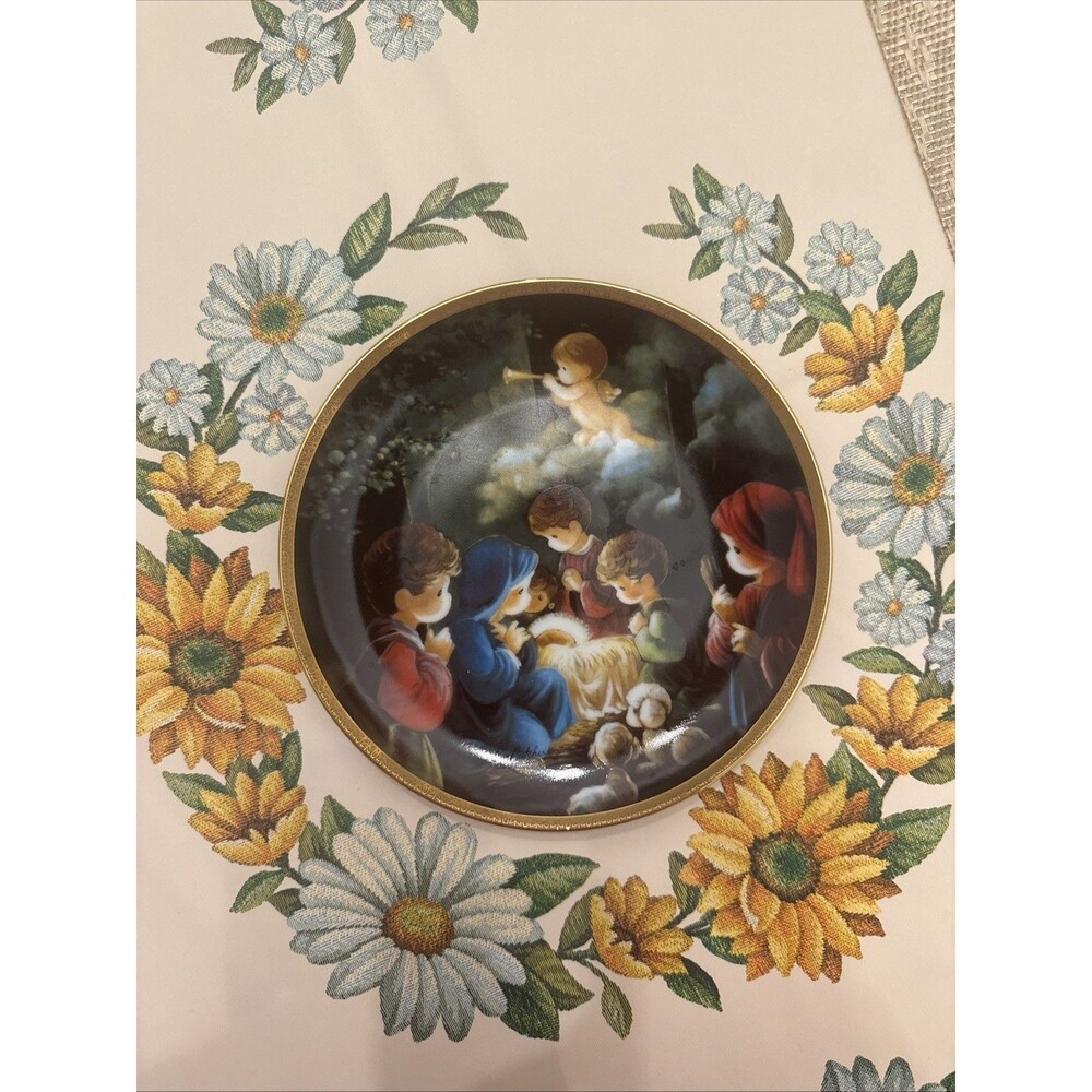 Precious Moments "Come Let Us Adore Him" Bible Plate Sam Butcher Hamilton 1991